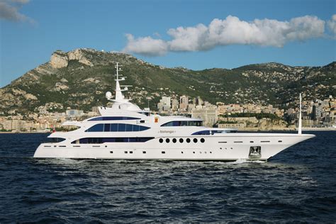 Benetti Bistango: Versace On Safari .